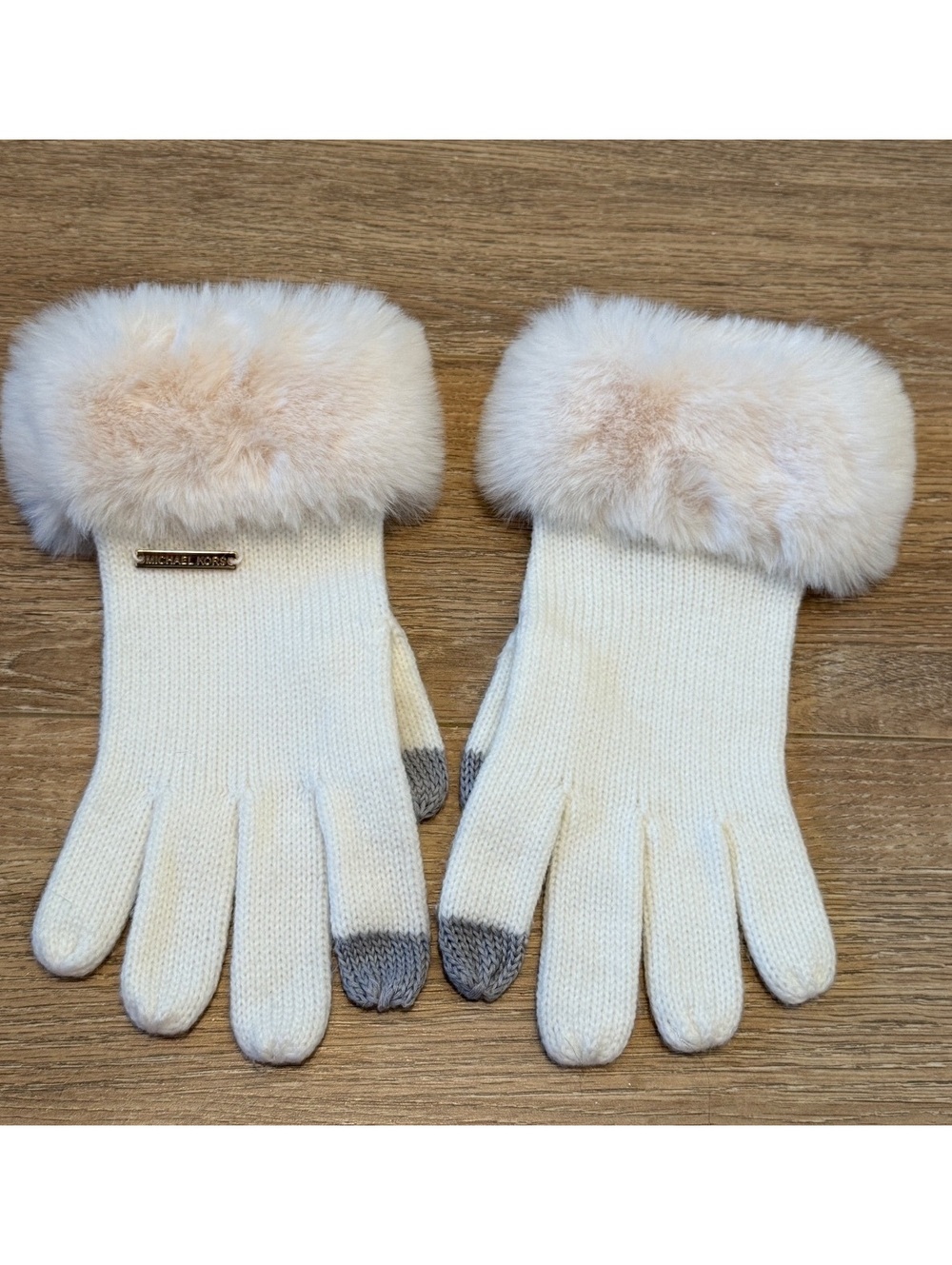 Michael Kors White Knit Gloves with Faux Fur Cuffs | Size M